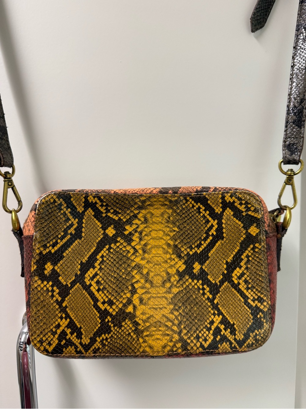 Madewell Yellow & Navy Snakeskin-Print Crossbody - Picture 6 of 16
